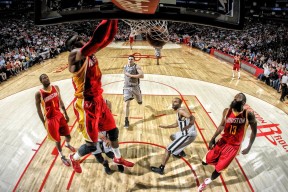 开云中国大陆-芬兰队三分线命中率爆表，成为速攻样板，芬兰队3号