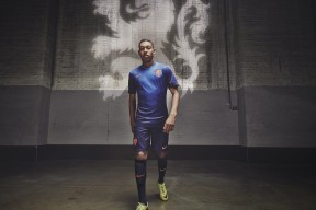 Kaiyun官方登录入口-覃海洋50米蛙泳决赛显强劲实力，覃海洋200米蛙泳