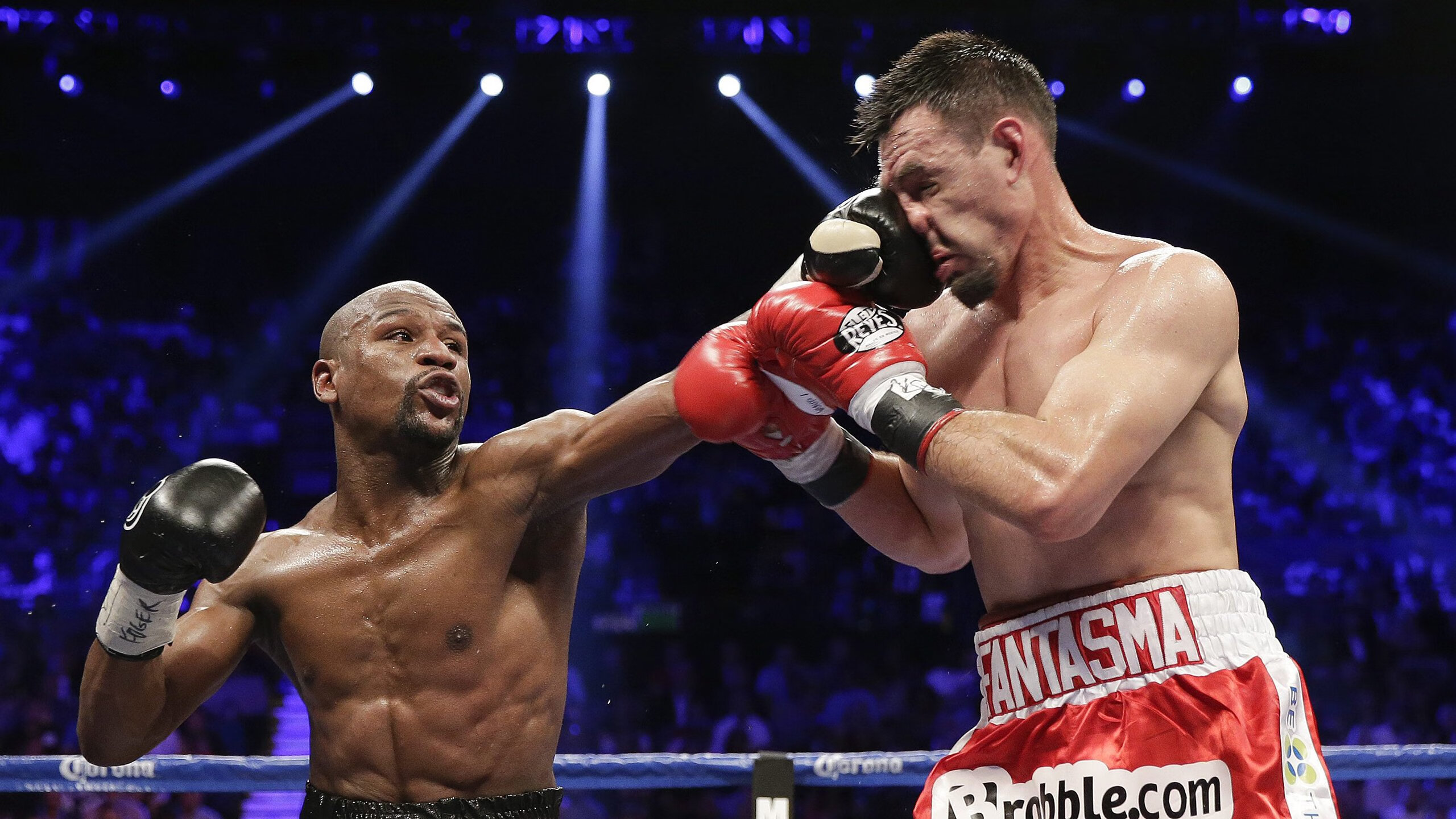 英超少见大逆转：曼城2-3败给沃特福德，节节败退？，曼城英超首战迎利好