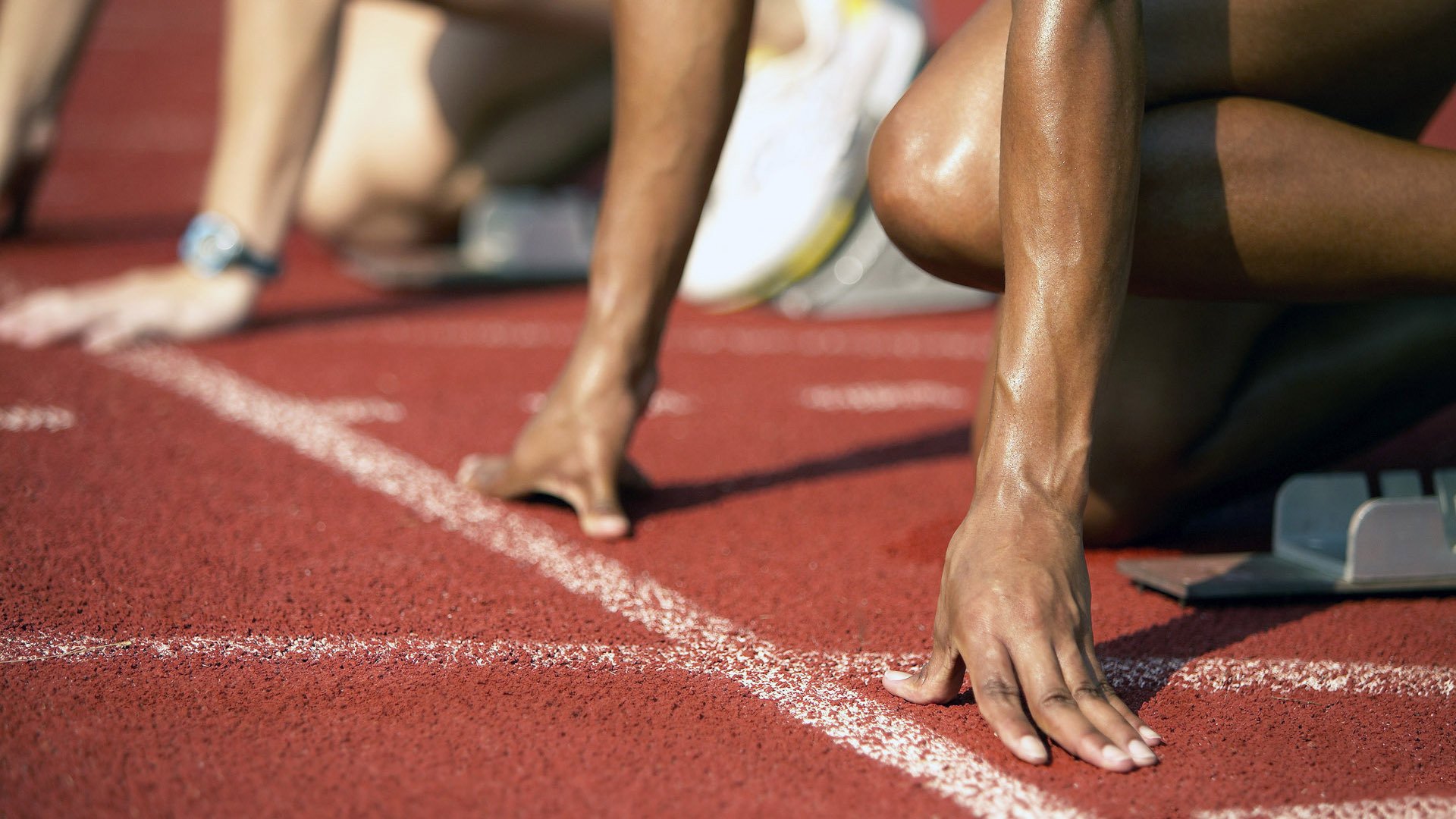 是否应禁止青训球员18岁前海外转会,是否应禁止青训球员18岁前海外转会