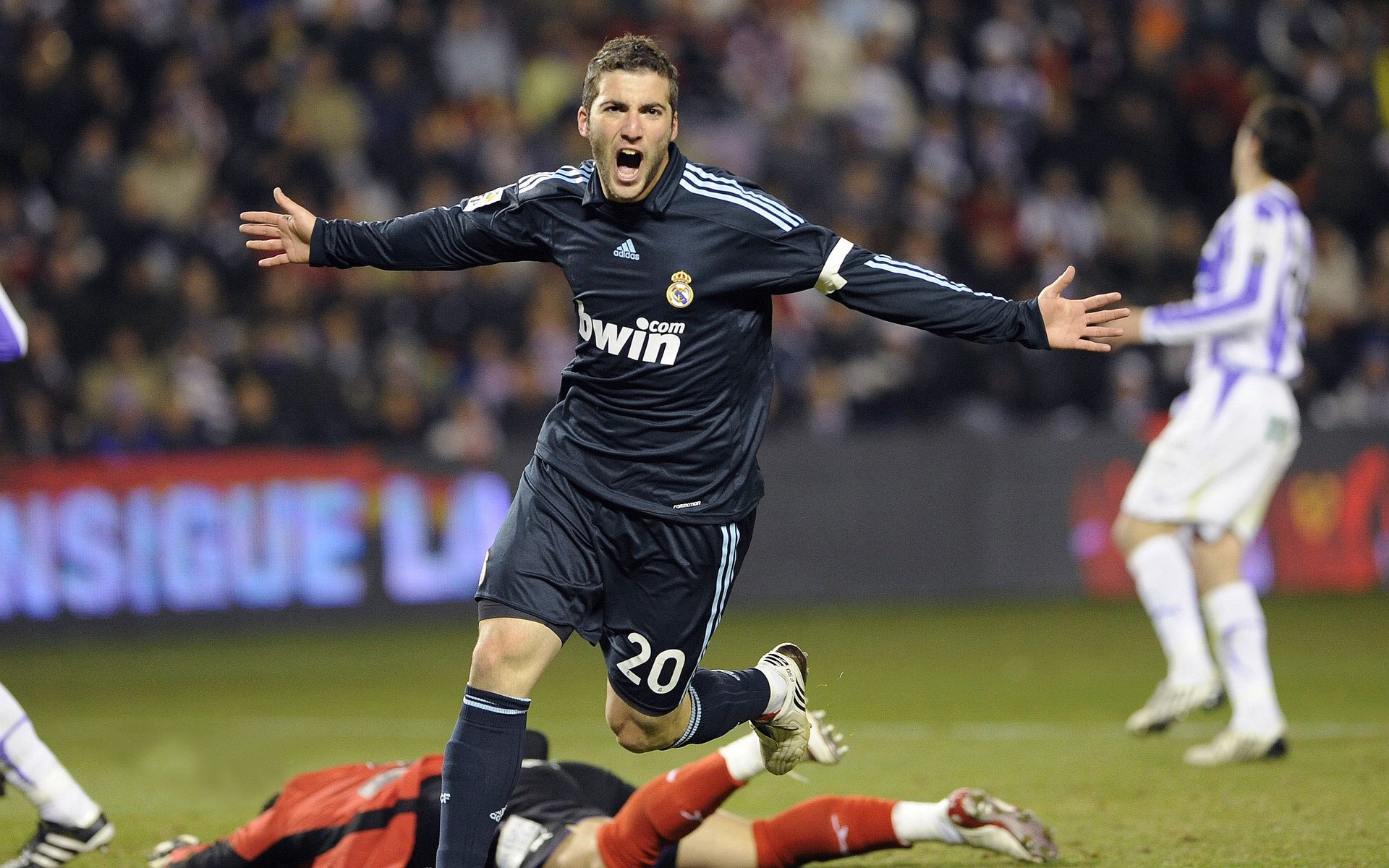 青训体系重建的挑战与机遇,青训模式